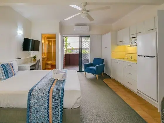 Deluxe Studio - Not Pet Friendly