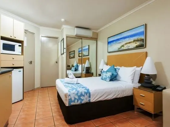 Stüdyo (Bayview Studio Apartment)