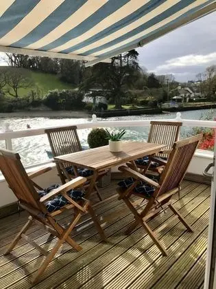 Ev, Özel Banyo (2 Bedroom)