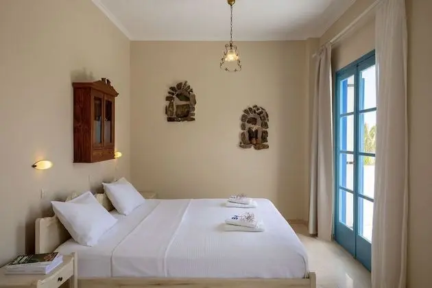 Tek Büyük Yataklı Oda, Deniz Manzaralı, Havuz Kenarı