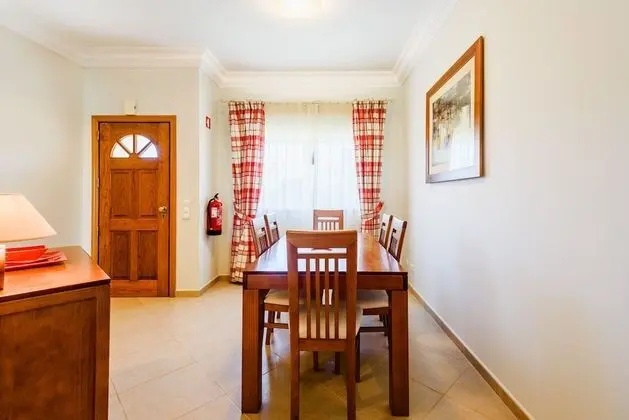 Odada yemek servisi