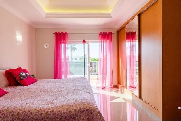 Villa, 3 Yatak Odası, Sauna, Havuz Manzaralı