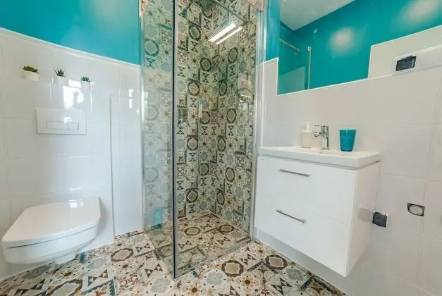 Superior Apart Daire, Bahçe Manzaralı