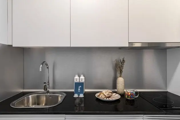 Roomy Apartment | 2 En Suite Bedrooms