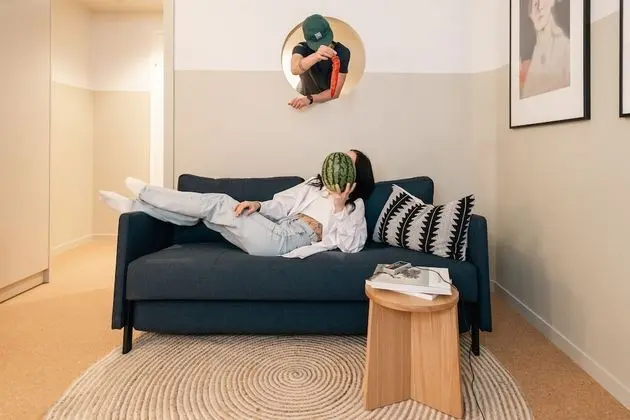 Dört Kişilik Oda (- Roomy)