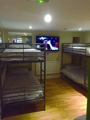 Basic Ortak Ranzalı Oda, Karma Ranzalı Oda (4 beds)