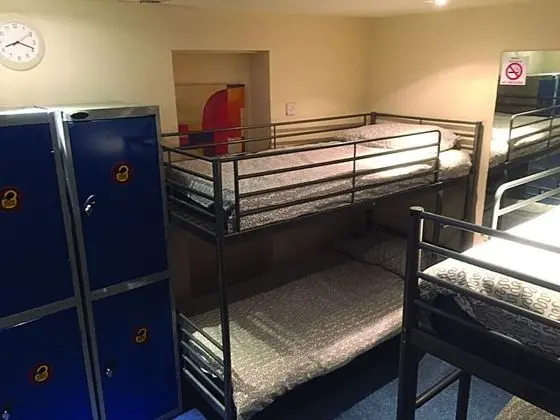 Basic Ortak Ranzalı Oda, Karma Ranzalı Oda (8 beds)