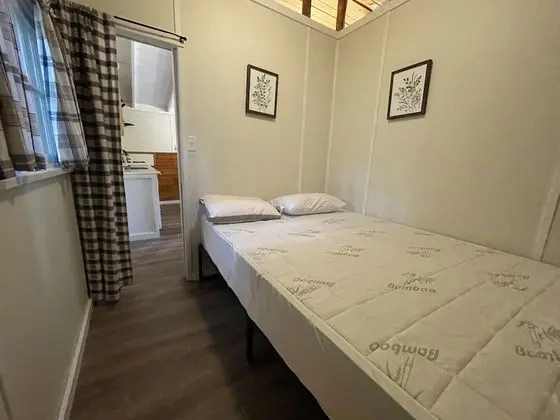 Kır Evi, 2 Yatak Odası, Mutfak, Göl Manzaralı