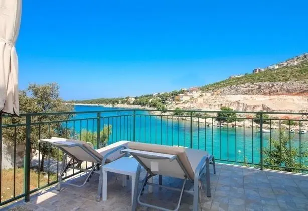 Apart Daire (Bobi - 10 M from the sea - A1-Veliki )