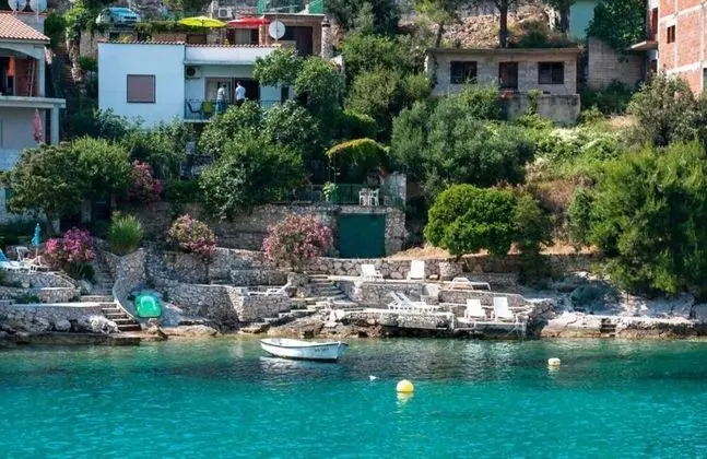 Apart Daire (Bobi - 10 M from the sea - A1-Veliki )