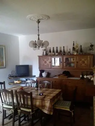 Ev (Bobi - 50 m from beach - H(6))