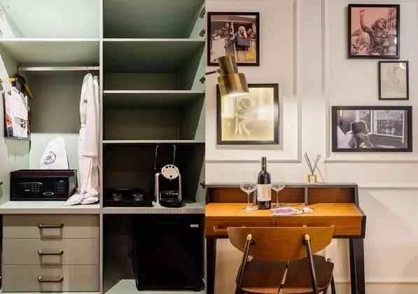 Classic Tek Büyük Yataklı Oda