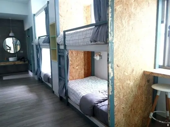 Ortak Ranzalı Oda, Karma Ranzalı Oda
