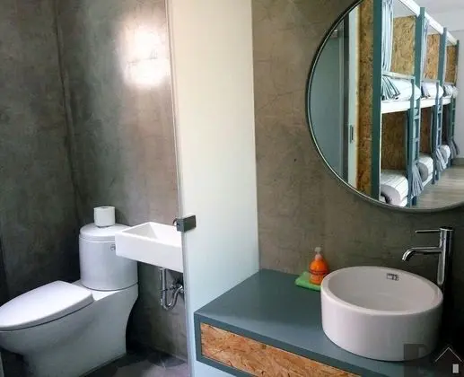 Ortak Ranzalı Oda, Karma Ranzalı Oda