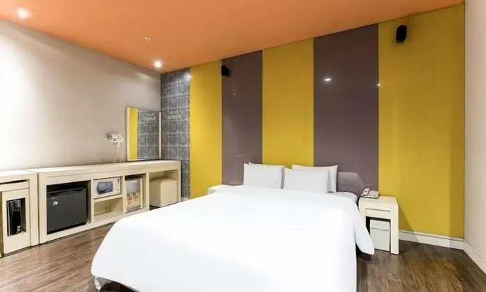 Deluxe Tek Büyük Yataklı Oda