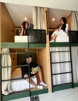 18-Bed Mixed shared room with shower