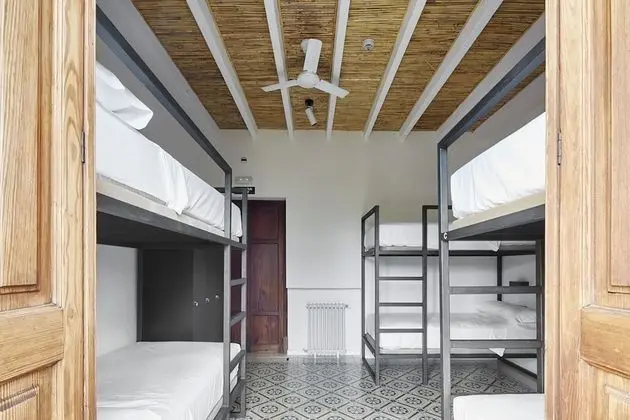 Ortak Ranzalı Oda (Bed in 6-Bed female shared room)