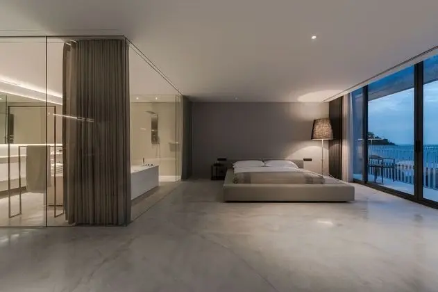 Only Suite