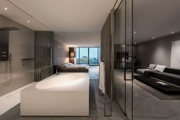 Only Suite