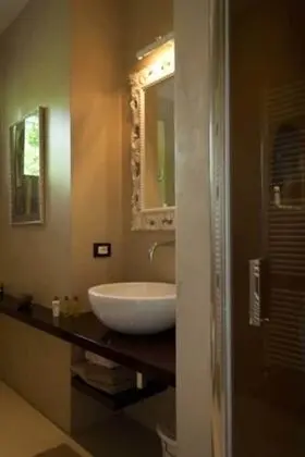 Büyük Yataklı Tek Kişilik Oda, Bahçe Manzaralı (Rondinella)