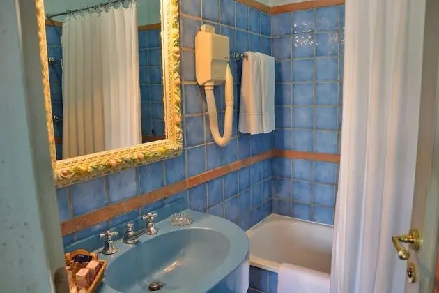 Classic Tek Büyük Yataklı Oda