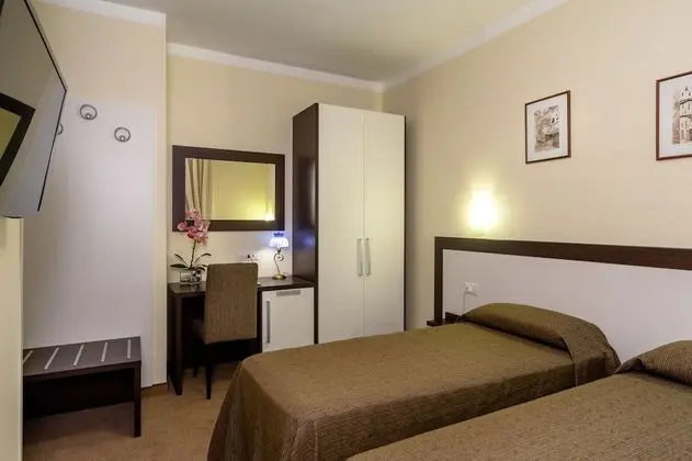 Superior Tek Büyük veya İki Ayrı Yataklı Oda