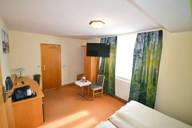 Basic Tek Büyük Yataklı Oda