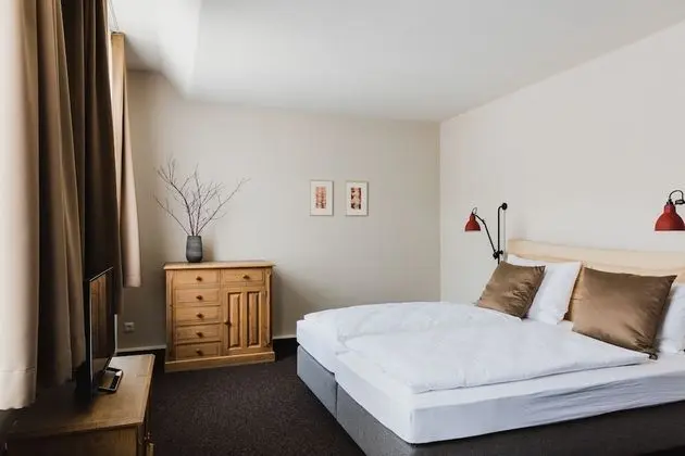 Tek Büyük Yataklı Oda