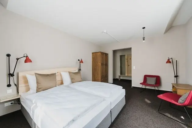 Tek Büyük Yataklı Oda