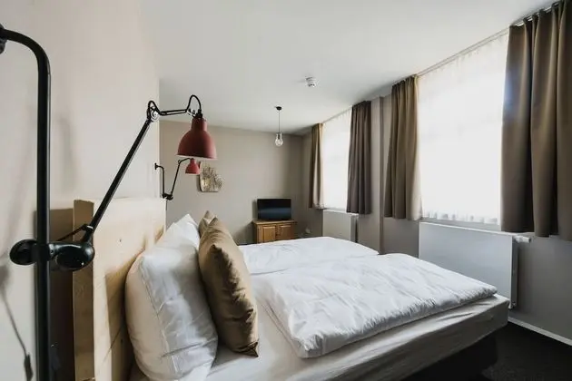 Tek Büyük Yataklı Oda