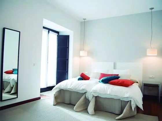 Tek Büyük veya İki Ayrı Yataklı Oda