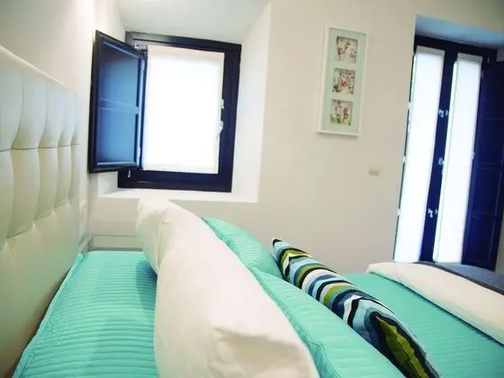 Tek Büyük veya İki Ayrı Yataklı Oda