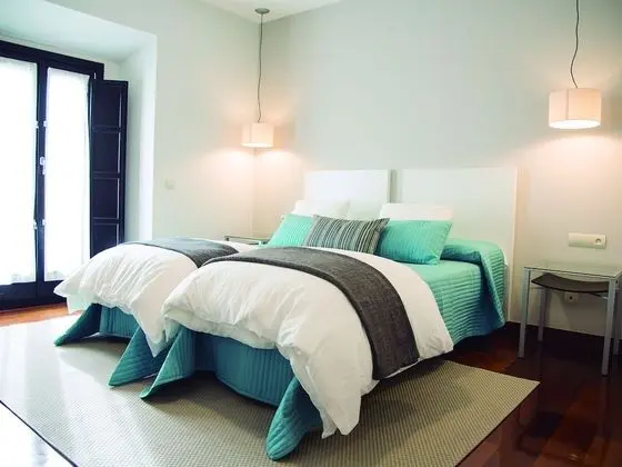 Tek Büyük veya İki Ayrı Yataklı Oda