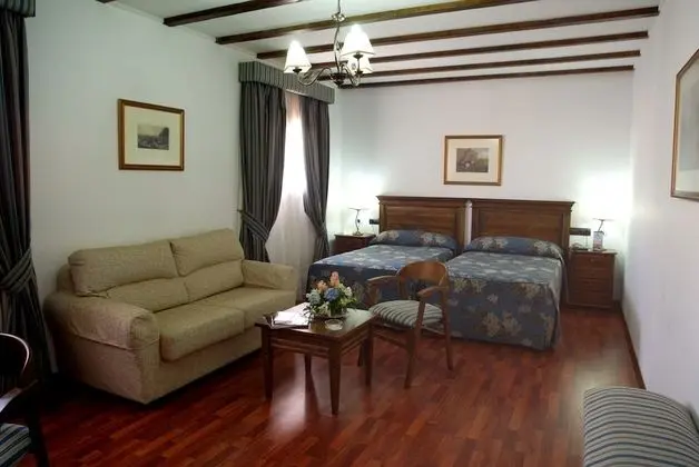 Dört Kişilik Oda (2 adultos, 2 niños)