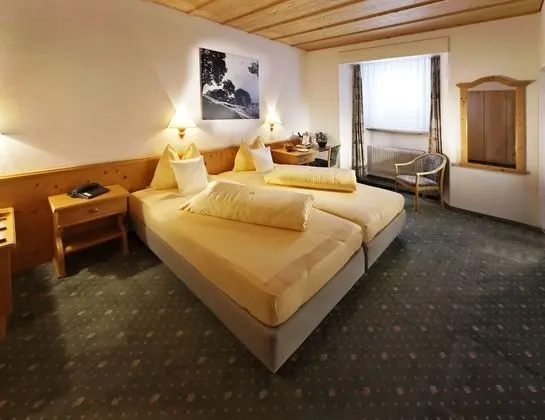 Standard Tek Büyük Yataklı Oda, Dağ Manzaralı