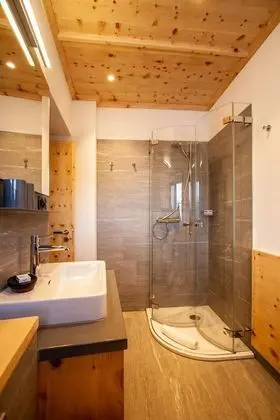 Superior Tek Büyük Yataklı Oda, Dağ Manzaralı