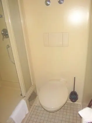 City Tek Büyük Yataklı Oda