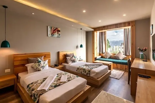 Superior Oda, 1 En Büyük (King) Boy Yatak, Tepe Manzaralı