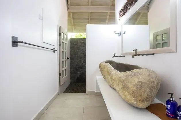 Tek Büyük Yataklı Oda, 2 Büyük (Queen) Boy Yatak