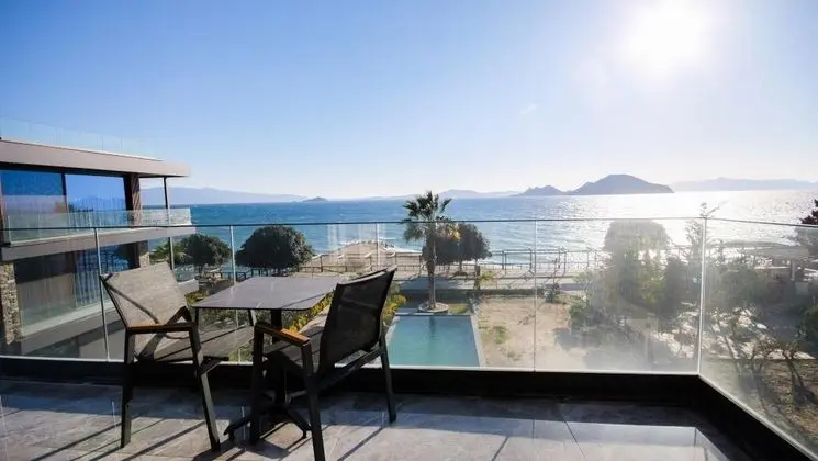 2+1 A Blok Daire, Deniz Manzaralı, Balkonlu