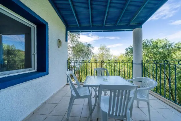 https://images.etstur.com/imgproxy/resize/2560x1440/files/images/hotelImages/etsrooms/668/Bodrum_Holiday_Resort___Spa_20251106135656_3.jpg