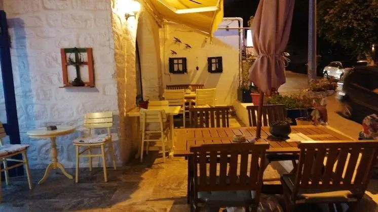 Üç Kişilik Oda, Deniz Manzaralı