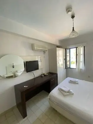 Tek Büyük Yataklı Oda, 1 Çift Kişilik Yatak