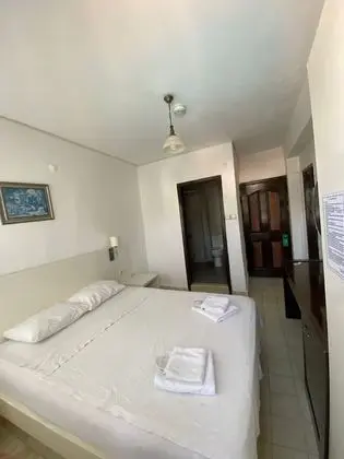 Tek Büyük Yataklı Oda, 1 Çift Kişilik Yatak
