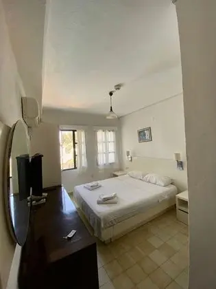Tek Büyük Yataklı Oda, 1 Çift Kişilik Yatak