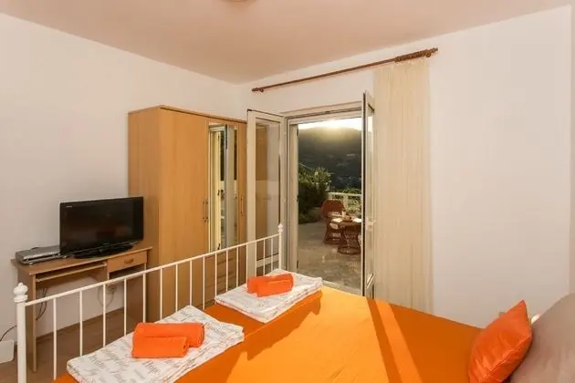 Apart Daire (Two Bedroom Apartment with Terrace an)
