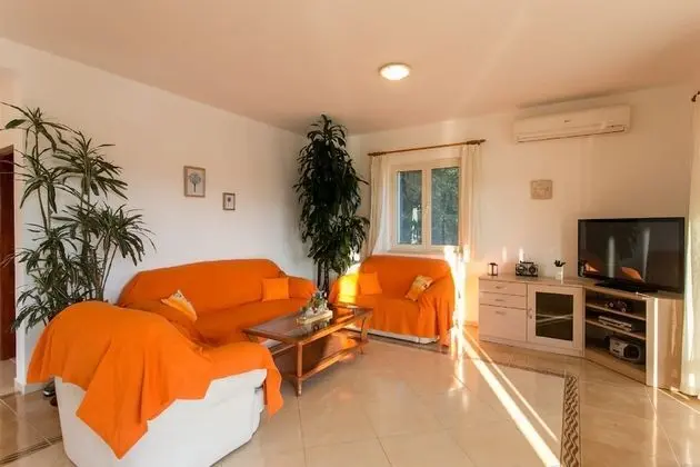Apart Daire (Two Bedroom Apartment with Terrace an)