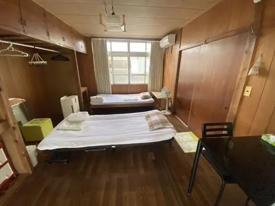 Basic İki Ayrı Yataklı Oda, Ortak Banyo