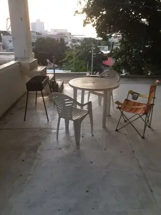 Üç Kişilik Oda, Ortak Banyo
