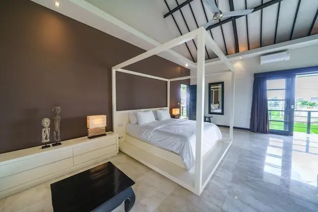Superior Villa